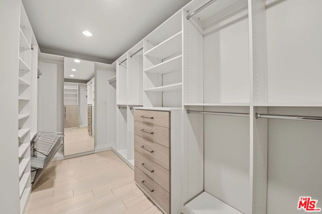 175 Barlock Avenue Property Photo 39