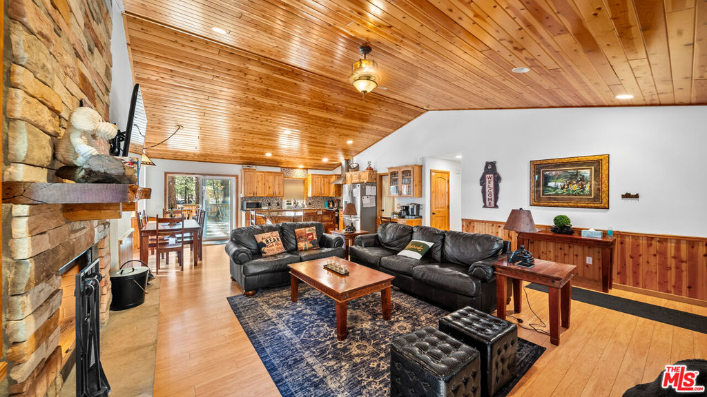 416 Mountainaire Lane Property Photo 8