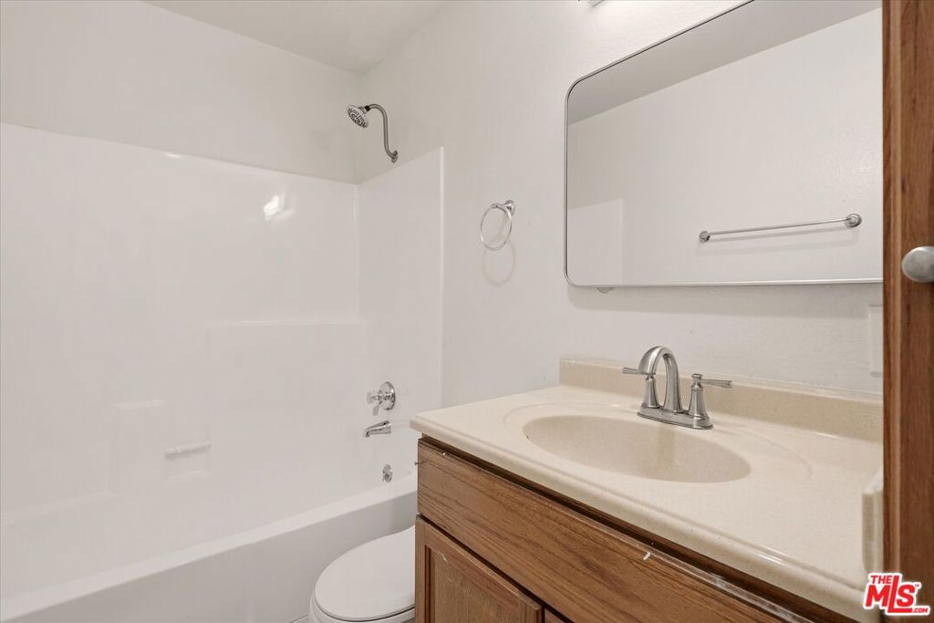 13801 Yukon Avenue Property Photo 19