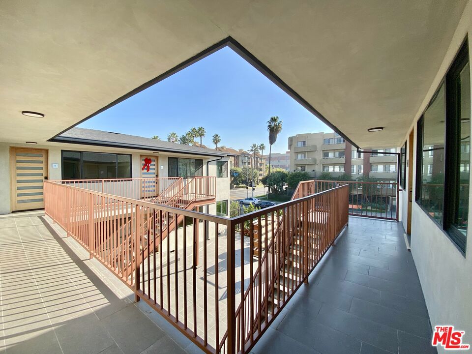 3207 W 3rd Street 3 Property Photo 24