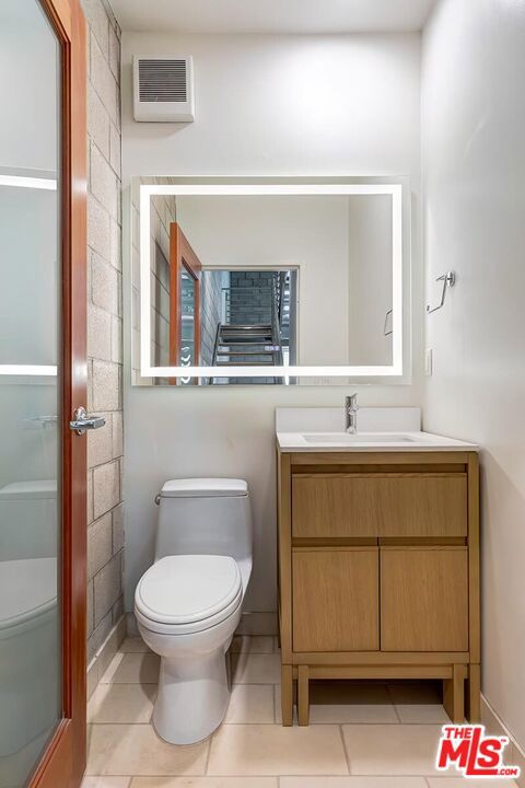 3450 Cahuenga Boulevard 801 Property Photo 24