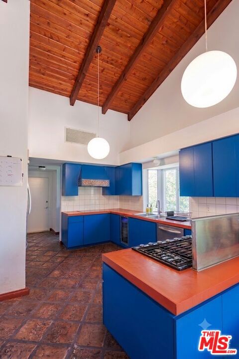 1458 Sutherland Street Property Photo 10