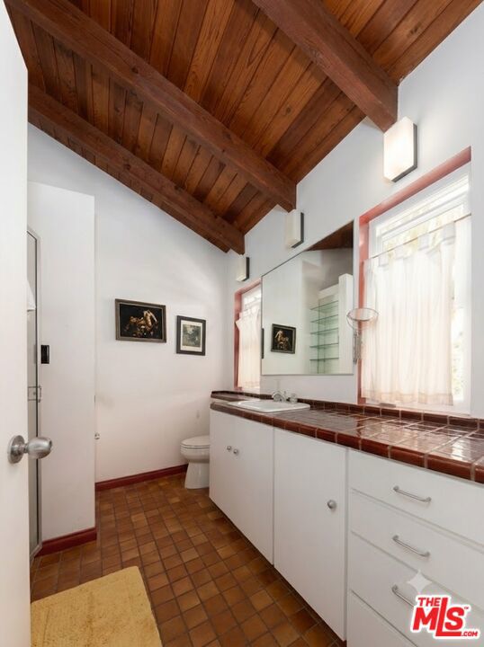 1458 Sutherland Street Property Photo 14