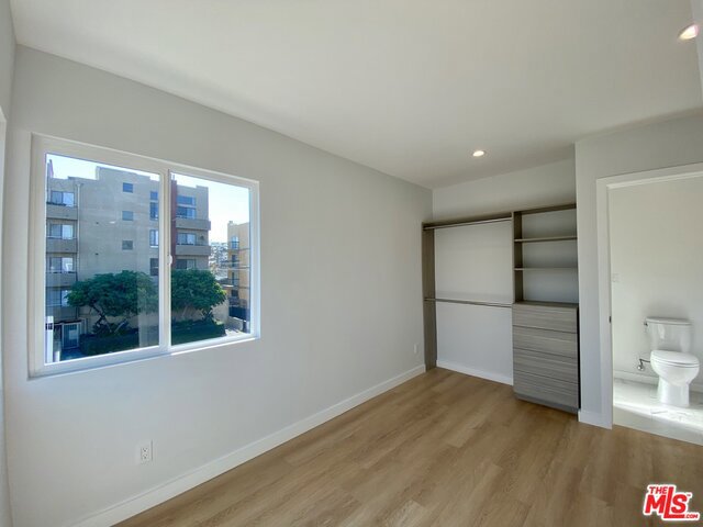 3207 W 3rd Street 7 Property Photo 8