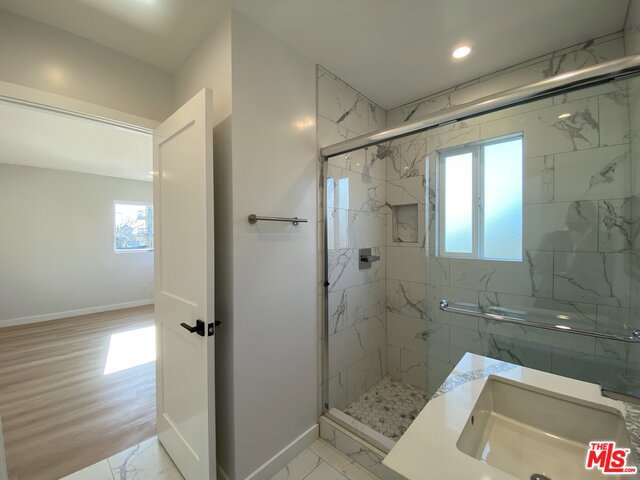 3207 W 3rd Street 7 Property Photo 15