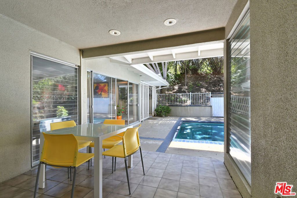 3553 Summerfield Drive Property Photo 4