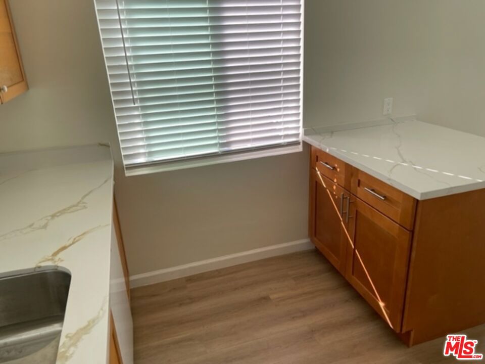 1419 Stanford Street Property Photo 23