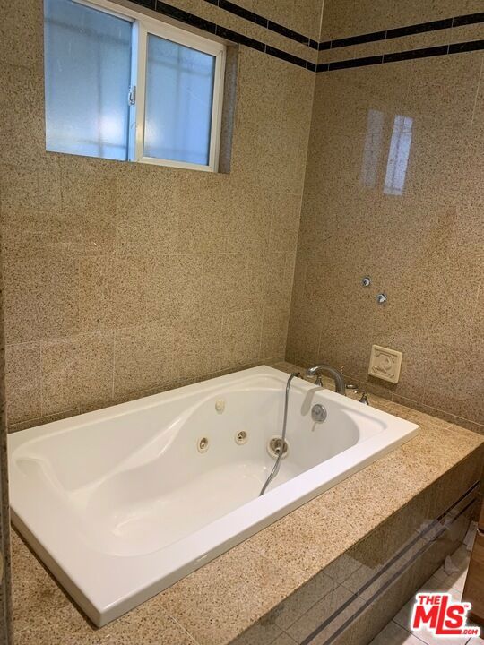 1419 Stanford Street Property Photo 49