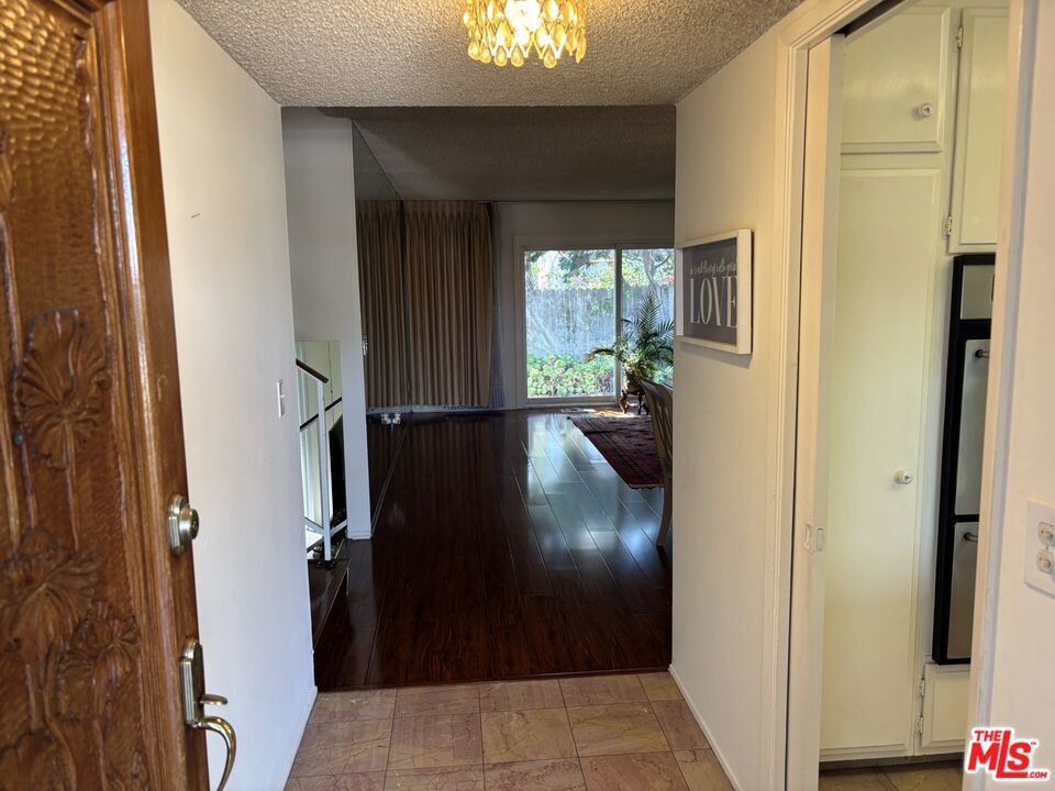 12520 Sanford Street Property Photo 3