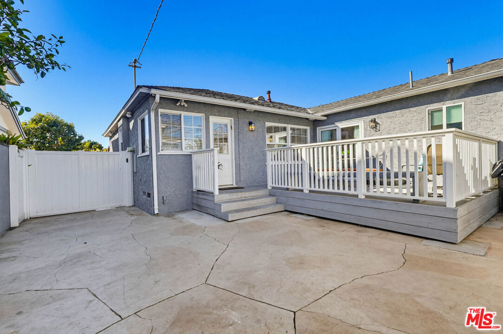 8344 Kenyon Avenue Property Photo 7