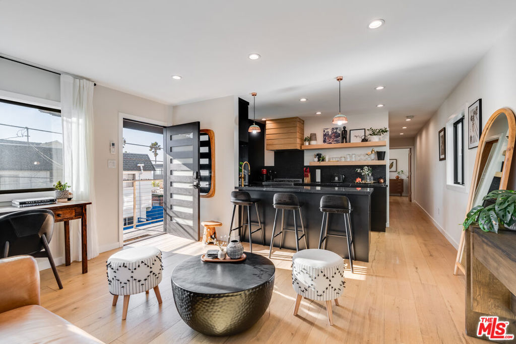 17 Sunset Avenue 4 Property Photo 10