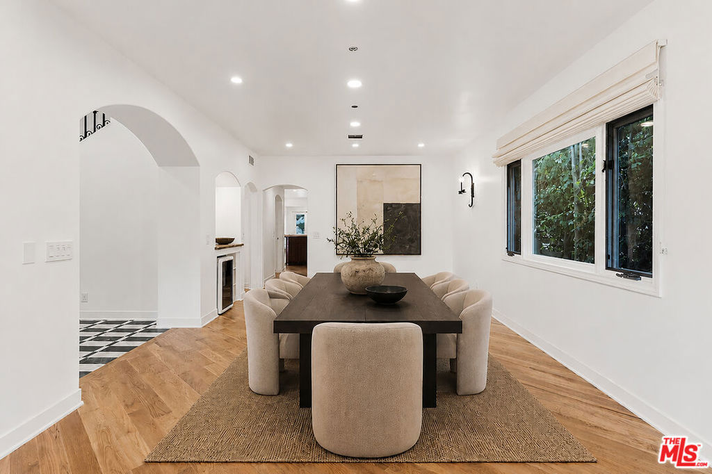 1200 N Doheny Drive Property Photo 3