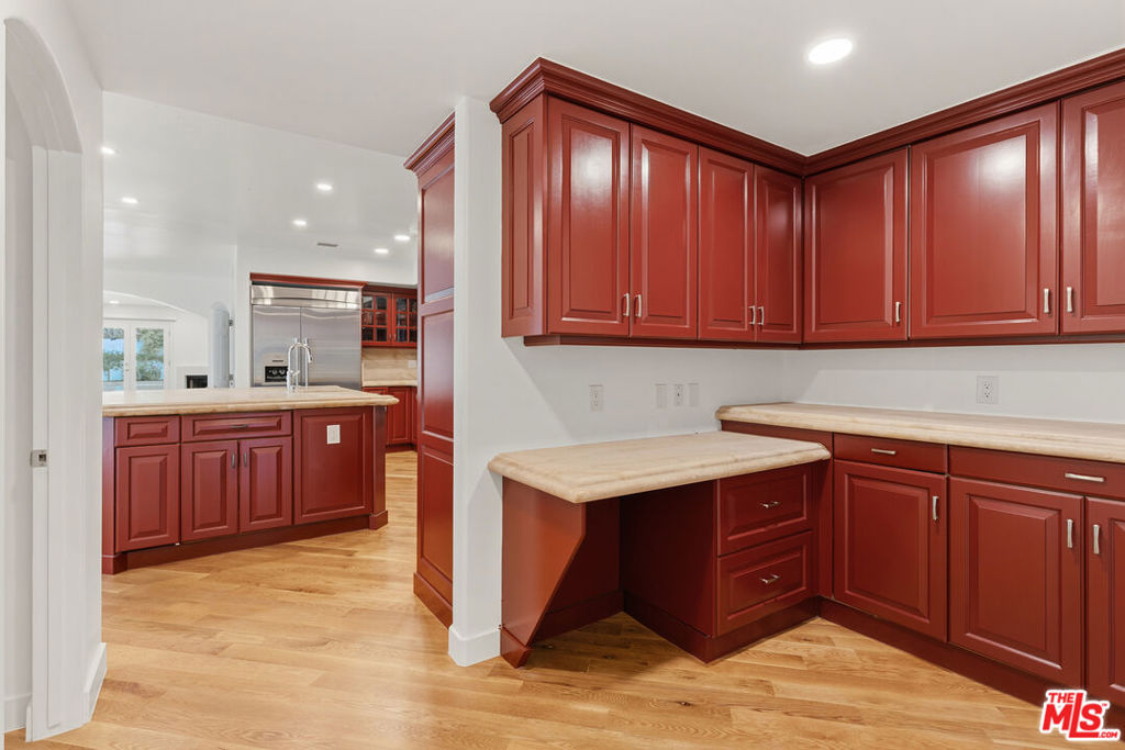 1200 N Doheny Drive Property Photo 12
