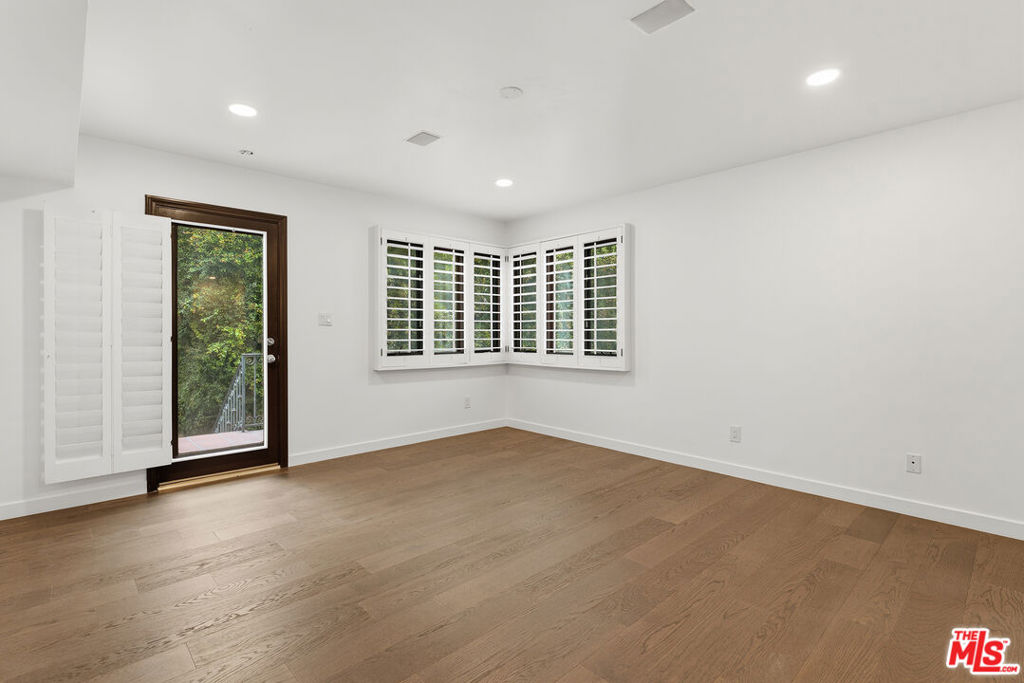 1200 N Doheny Drive Property Photo 22
