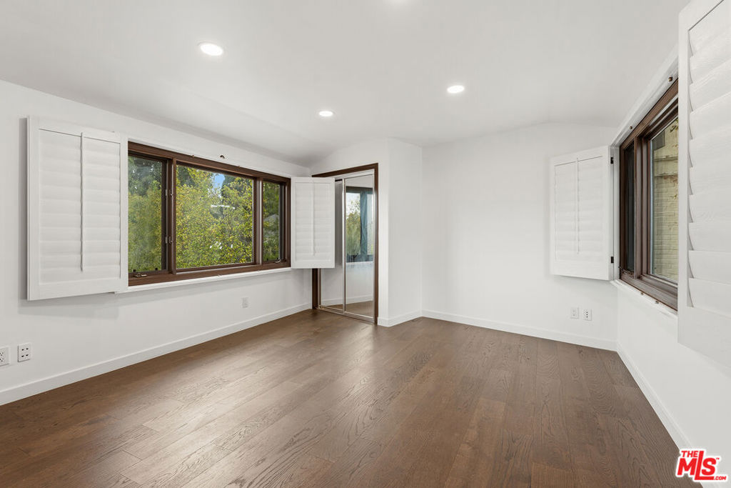 1200 N Doheny Drive Property Photo 25