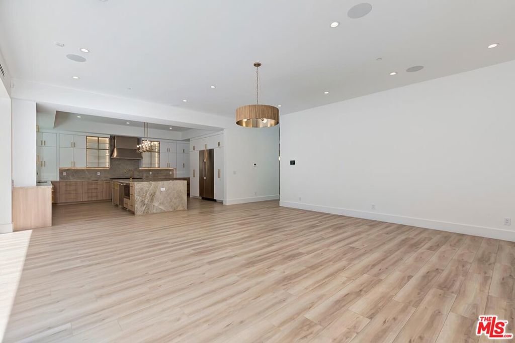 9224 Monte Mar Drive Property Photo 7