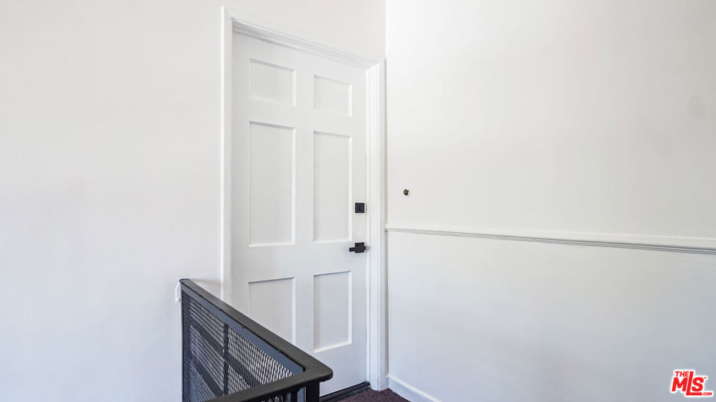 4030 Abourne Road C Property Photo 4
