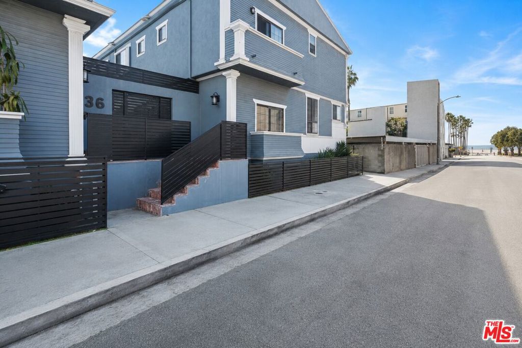 36 Navy Street 3 Property Photo 3