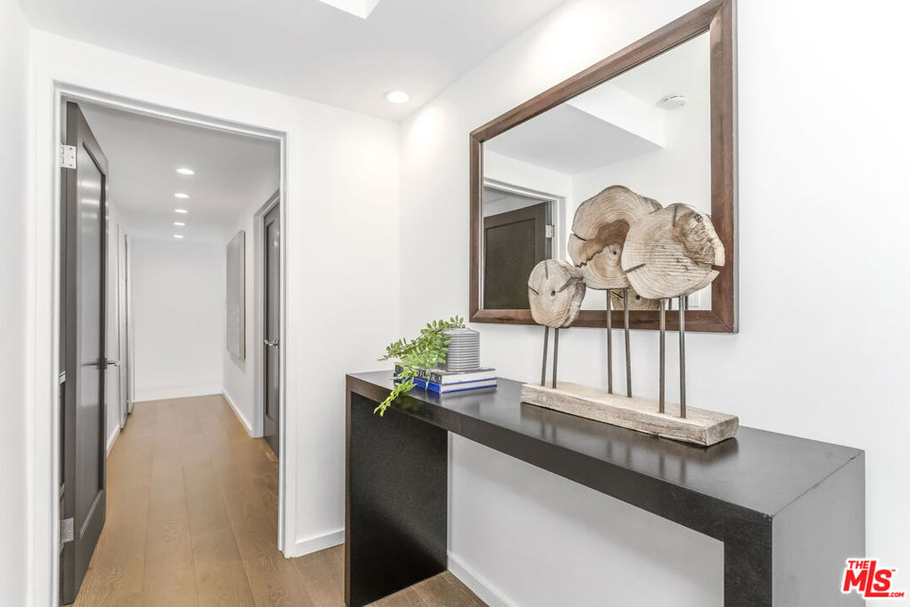9834 Wanda Park Drive Property Photo 30