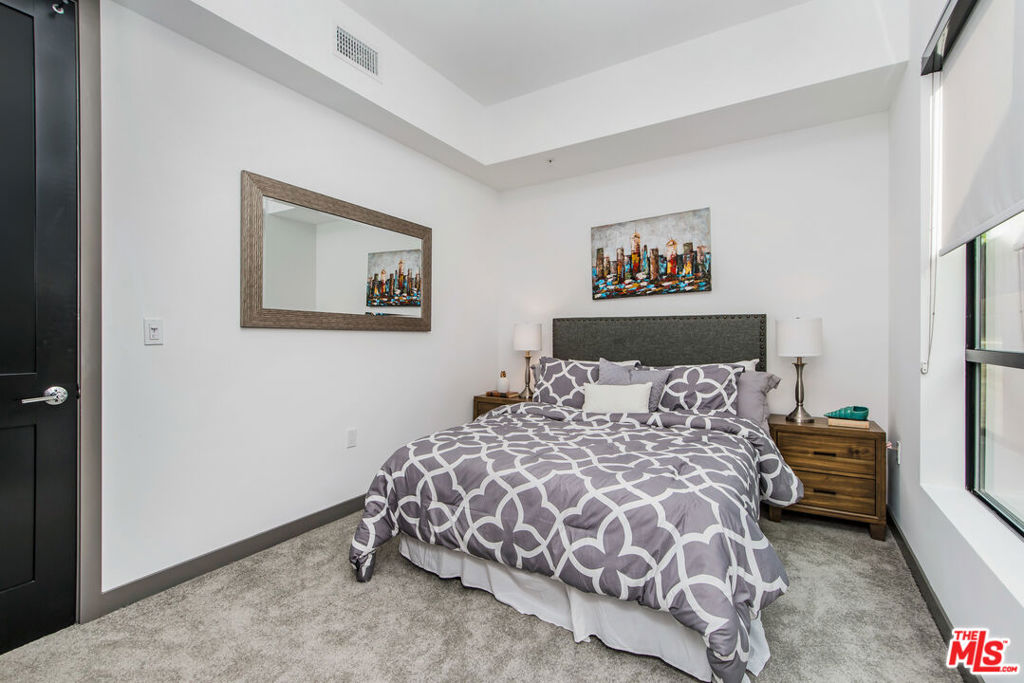644 N Normandie Avenue Property Photo 15