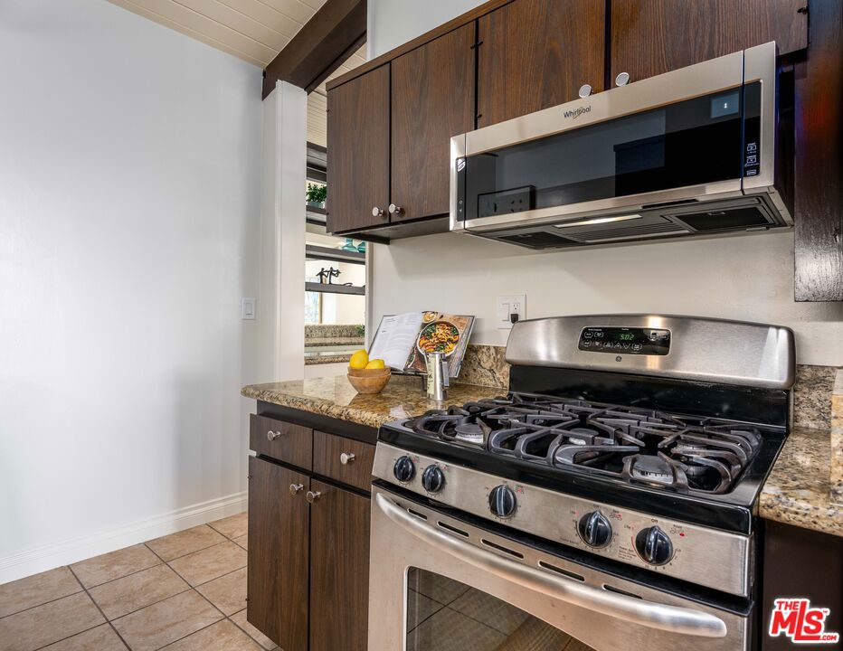 6425 Green Valley Circle 300 Property Photo 10