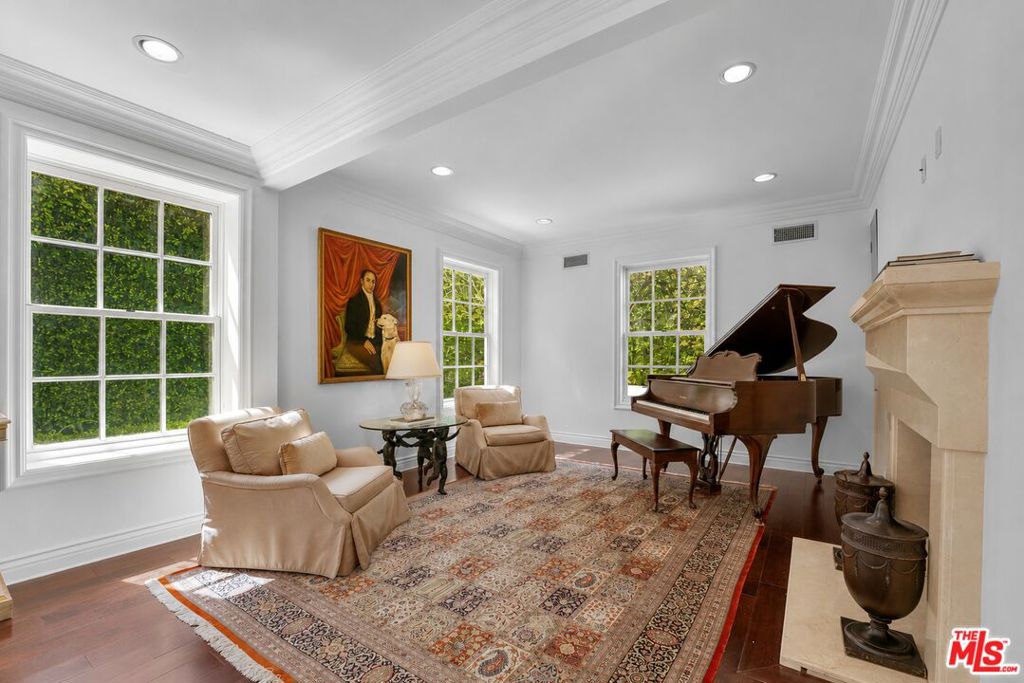 10914 Bellagio Road Property Photo 8