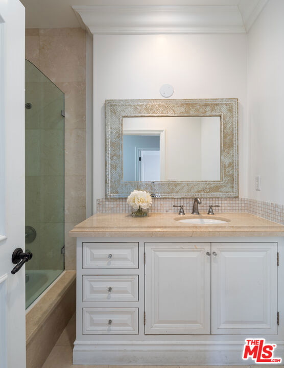 10914 Bellagio Road Property Photo 13