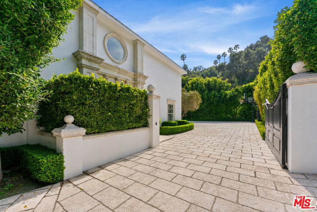 10914 Bellagio Road Property Photo 19