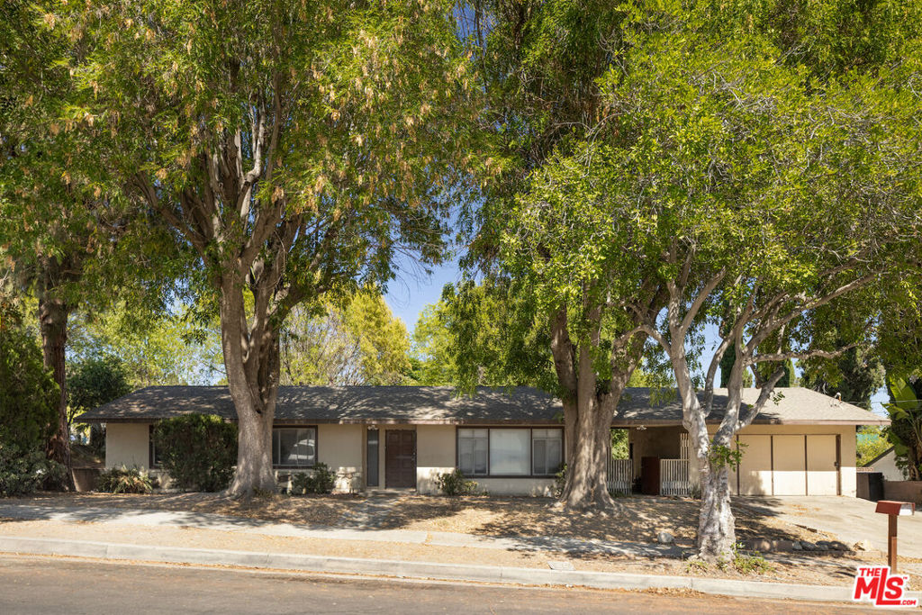 11342 Jeff Avenue Property Photo 1