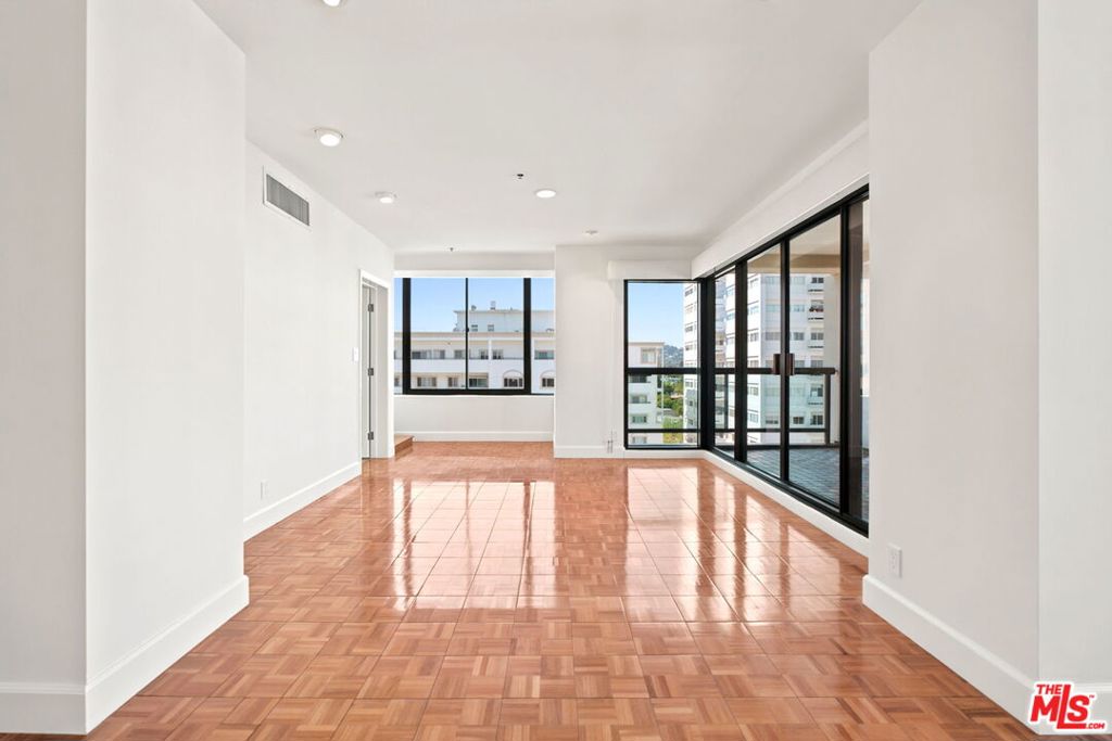 10724 Wilshire Boulevard 1104 Property Photo 6