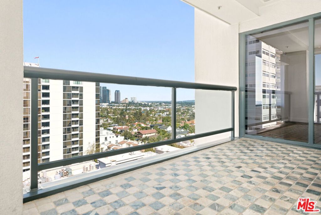 10724 Wilshire Boulevard 1104 Property Photo 10