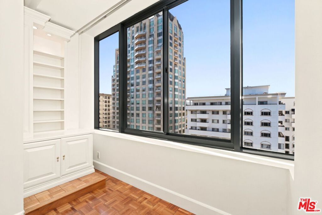 10724 Wilshire Boulevard 1104 Property Photo 12