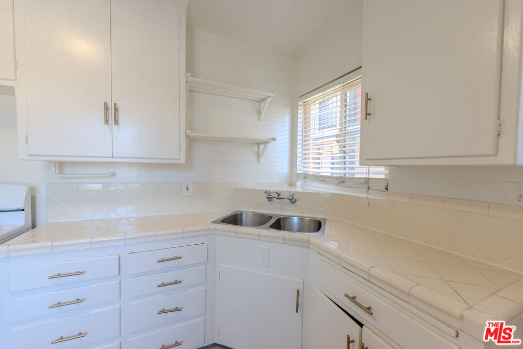 233 E Alameda Avenue A Property Photo 8