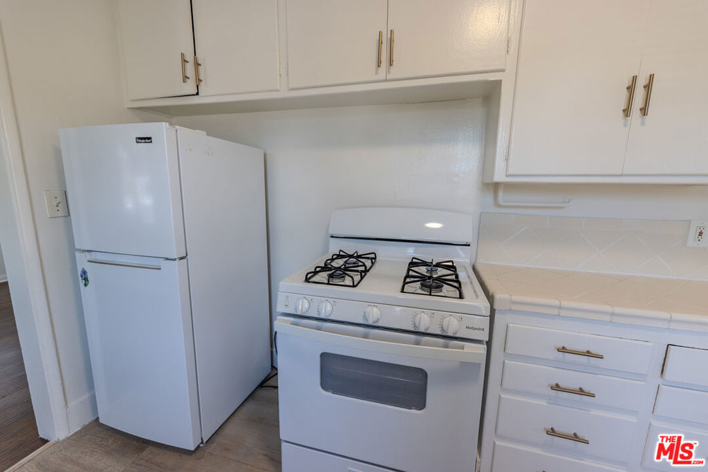 233 E Alameda Avenue A Property Photo 9