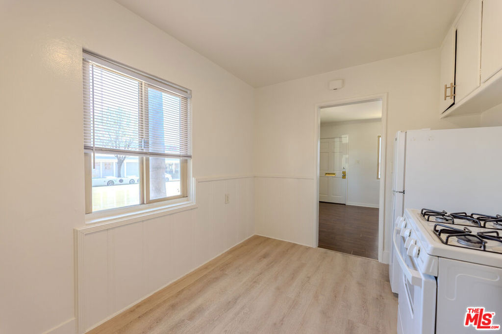 233 E Alameda Avenue A Property Photo 10