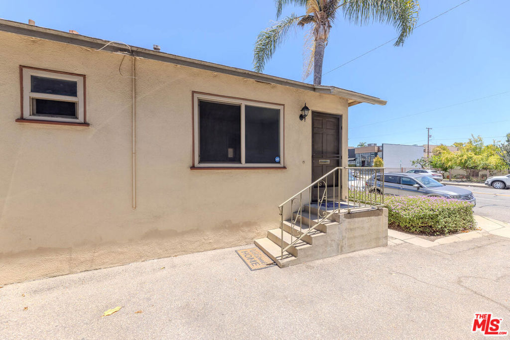 233 E Alameda Avenue A Property Photo 20