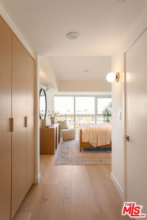 13600 Marina Pointe Drive 604 Property Photo 20