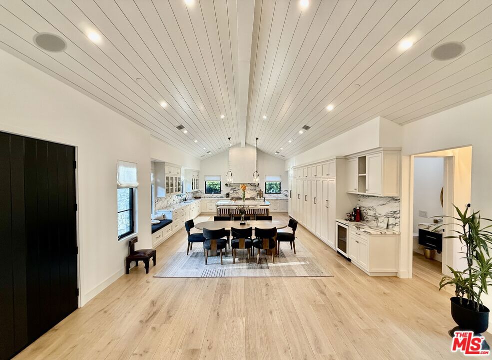6025 Paseo Canyon Drive Property Photo 3