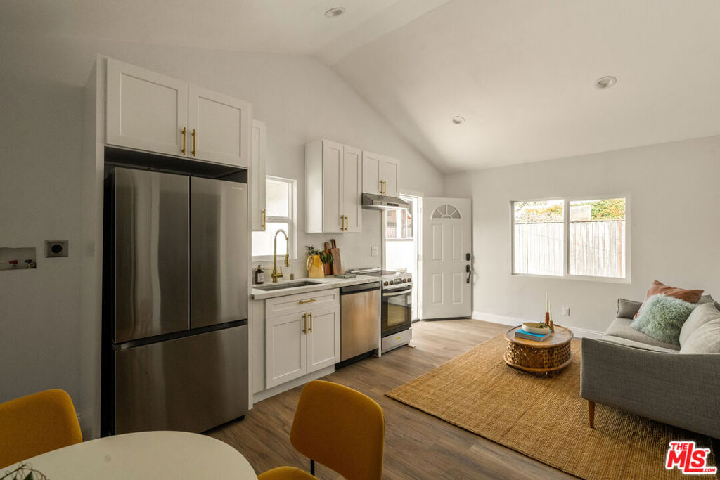 1728 52nd Street Property Photo 6