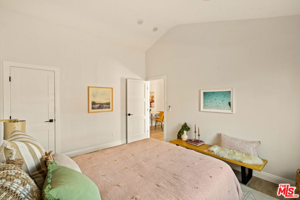 1728 52nd Street Property Photo 7