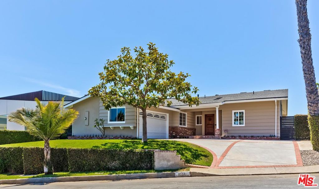 823 Enchanted Way Property Photo 1