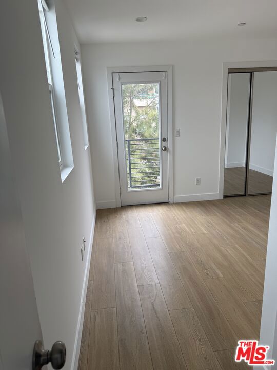 227 N Park View Street 1/2 Property Photo 3