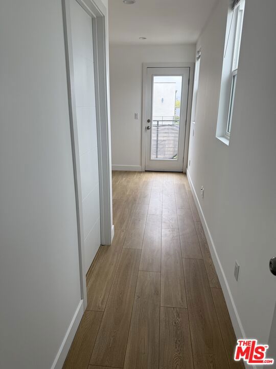 227 N Park View Street 1/2 Property Photo 5