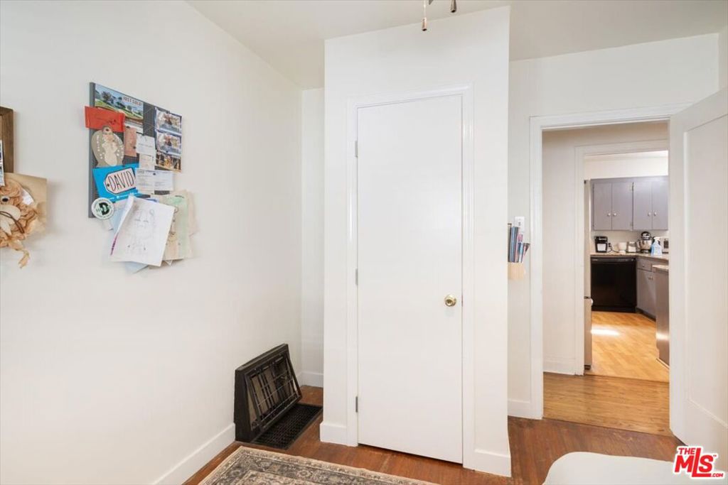 4038 W 59th Place Property Photo 13