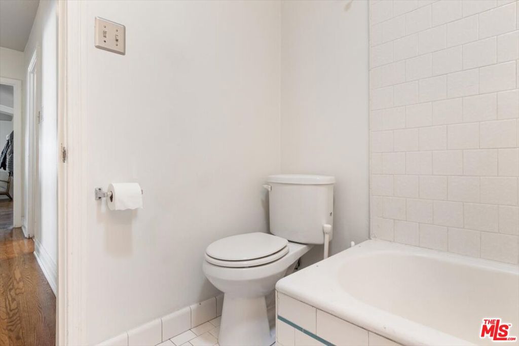 4038 W 59th Place Property Photo 14