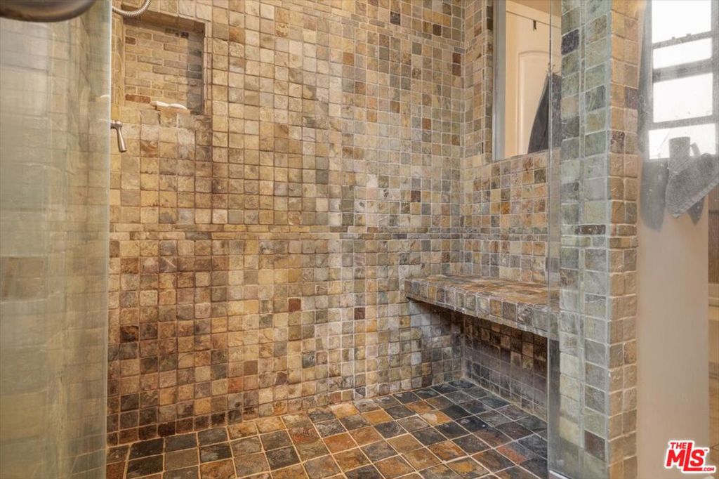 4038 W 59th Place Property Photo 27