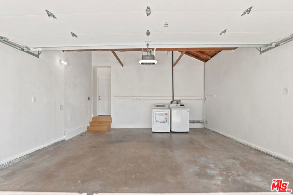 11521 Patom Drive Property Photo 18