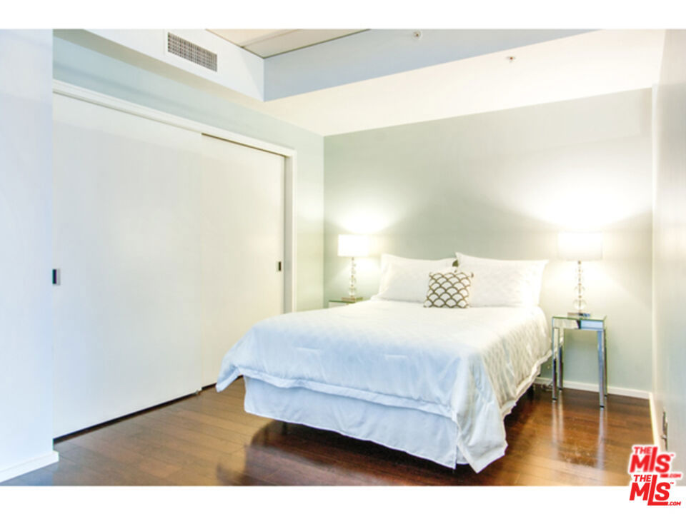 1155 S Grand Avenue 316 Property Photo 5