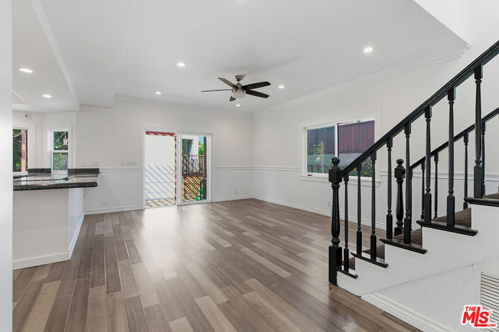 1301 Angelus Avenue Property Photo 10