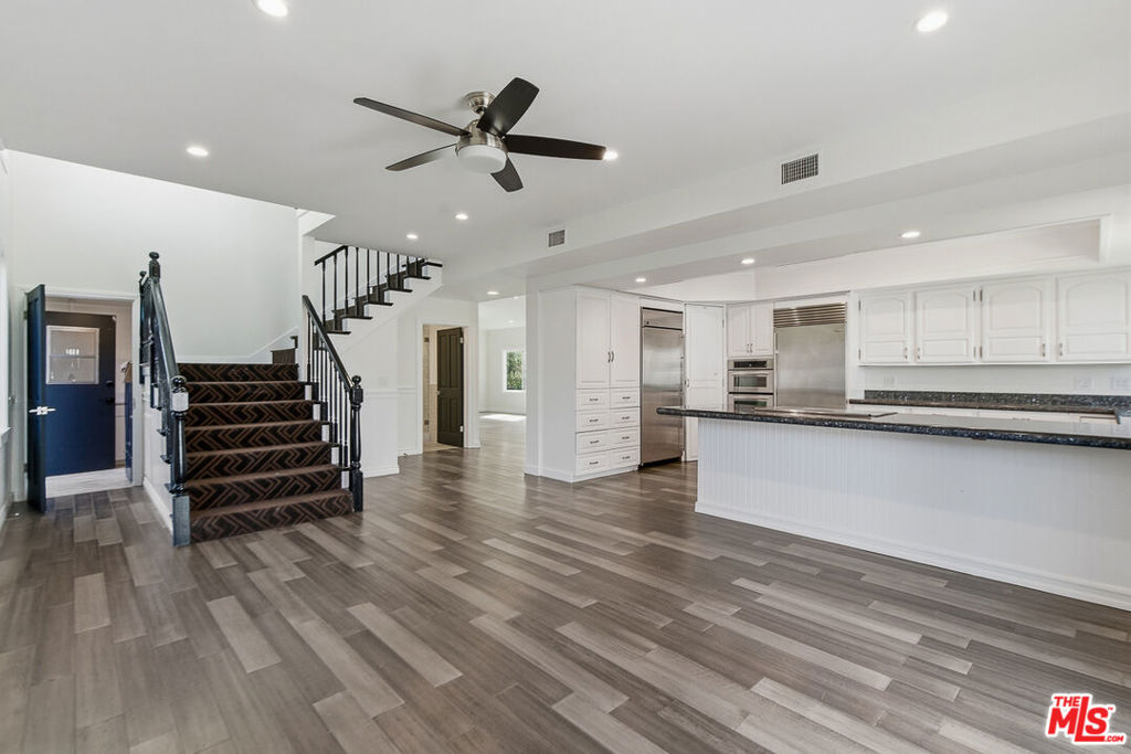 1301 Angelus Avenue Property Photo 11